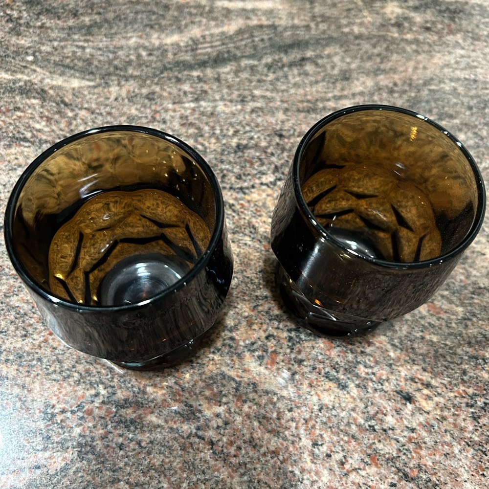 Vintage Set of two Viking Brown Glass Tumblers - Picture 3 of 8